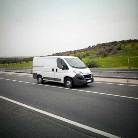 Pakettiautoliikennöinti